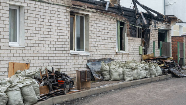 24/7 Emergency Fire Damage Removal experts in Casa Conejo, CA